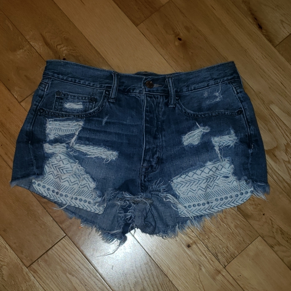 American Eagle Distressed Denim Shorts 6